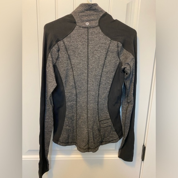 Lululemon Reversible Half Zip - Picture 4 of 4